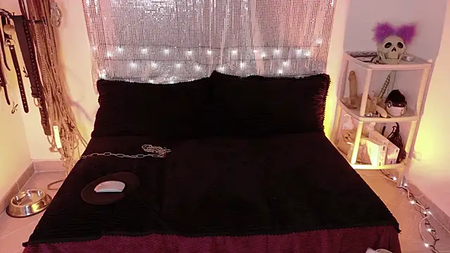 Chatroom XXX en direct de Yunnaa-Subb