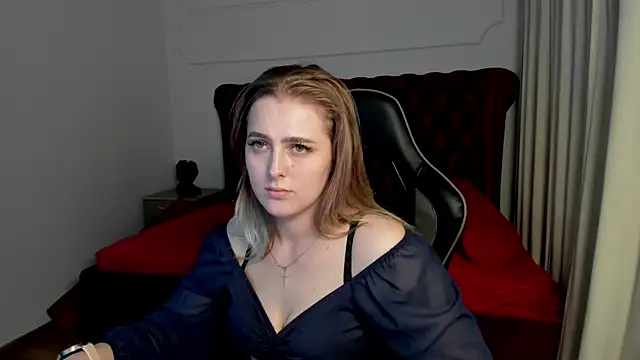 Онлайн чат XXX EllaBells