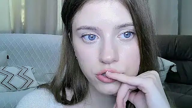 Erica_Kiss' Live XXX Chat