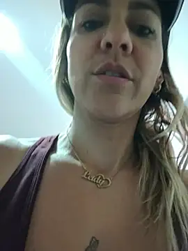 Monita_Med's Webcam Show