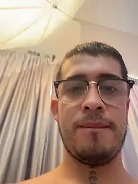Tommas_Jhonson's Webcam Show