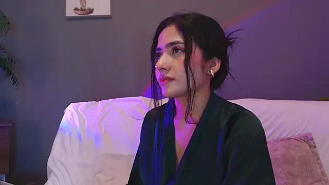 XXX chat uživo modela adara_johnson__