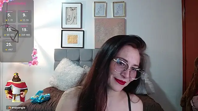 Chat +18 de _naomi_s ao vivo