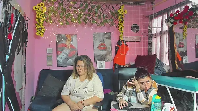 lesbiancuple Webcamshow