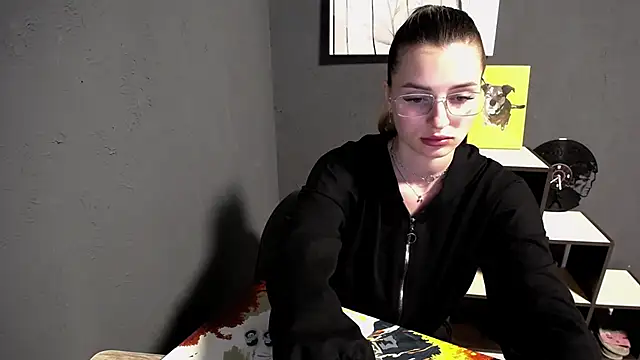 Онлайн чат XXX lady_olivia_