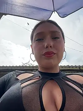 Naughty-Samanta- Adlı Modelin Web Kamerası Şovu