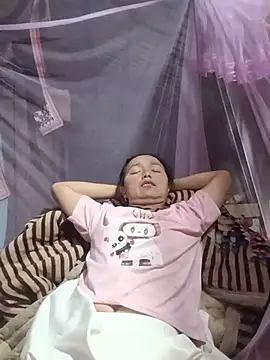 tomtit123 现场XXX聊天