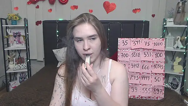 LauraHlot Chat XXX live