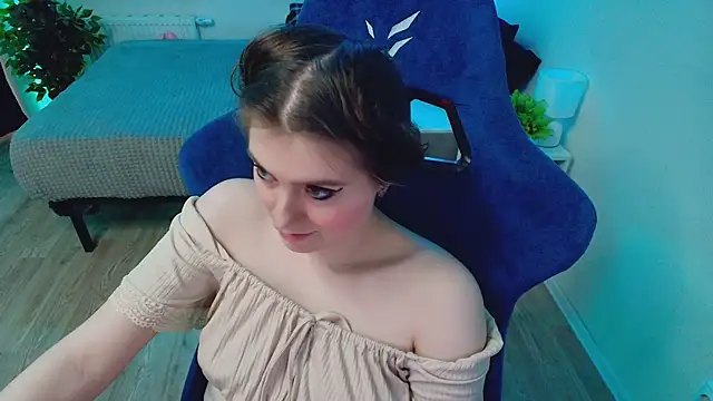 XXX chat uživo modela CranberryHot