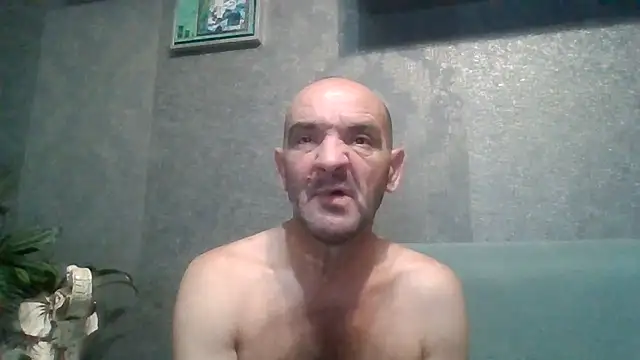 Show modela skorpibg65 na web-kameri