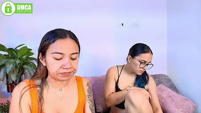 Jules_n_Gia – webcam-show