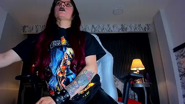 Chatroom XXX en direct de EvangelineJoness