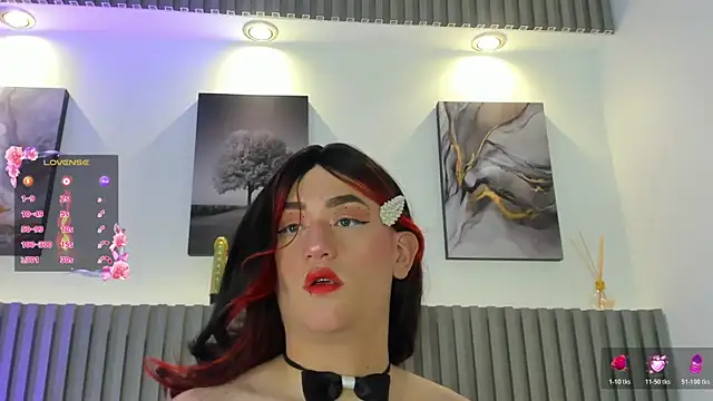 Victoria_Hiills Adlı Modelin Canlı Sohbet Odası