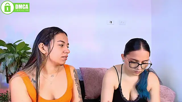 Jules_n_Gia – Naživo XXX chat