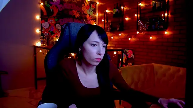 SeraphineSparda – Naživo XXX chat
