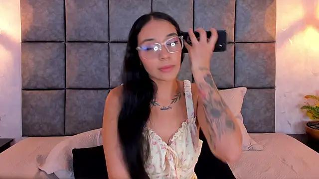 Roseaurora Chat XXX in diretta