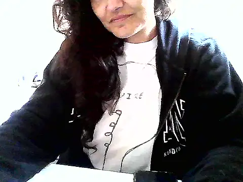 Chat XXX en directo de LauraMuniz