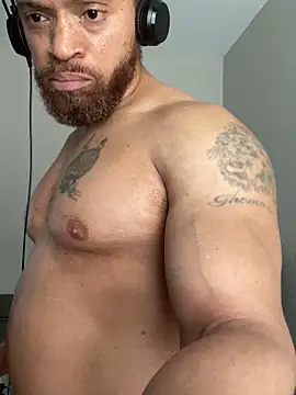 XXX chat uživo modela Fathero1time
