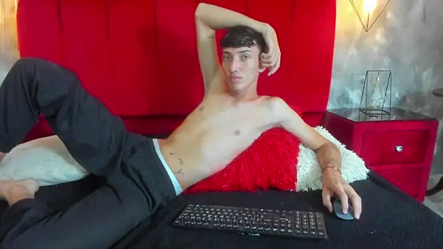 MichaelVasquex webkamerás műsora