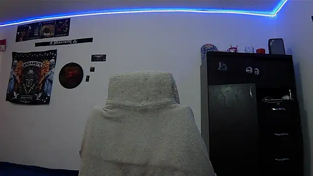 Chatroom XXX en direct de Fenix_hardcock
