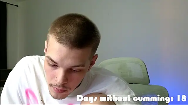 DENIS_HEREn Live XXX chat