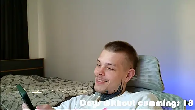 DENIS_HERE Pertunjukan Webcam