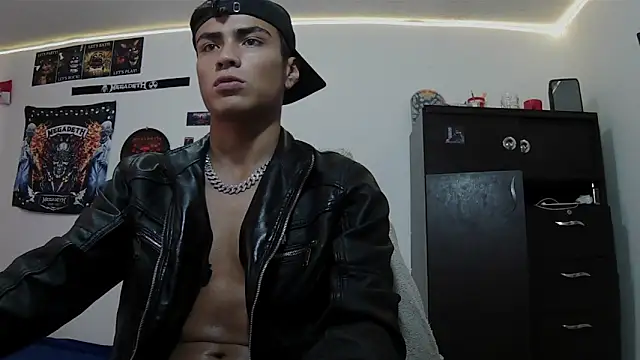 Fenix_hardcock live XXX chat