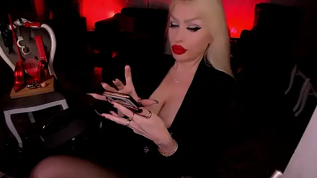 Онлайн чат XXX FinDomGod