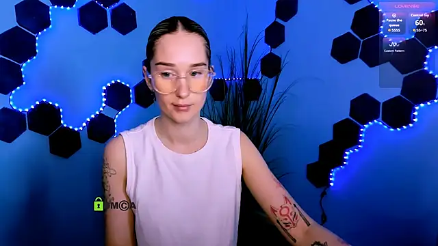 _kellykitten_ Adlı Modelin Canlı XXX Sohbeti
