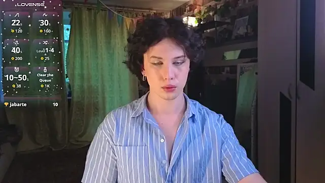 AdrianChill 在線直播表演