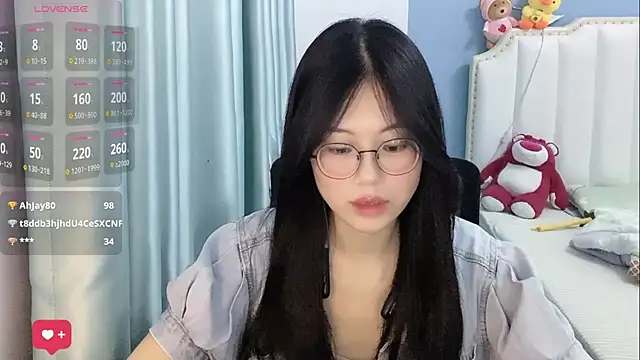 Luna-666 现场XXX聊天
