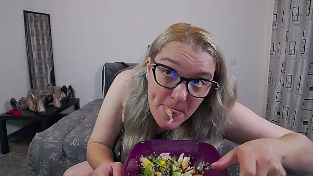 SharronAlexa Adlı Modelin Canlı XXX Sohbeti