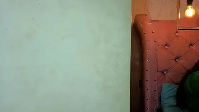 rosse_channel__ Adlı Modelin Canlı XXX Sohbeti