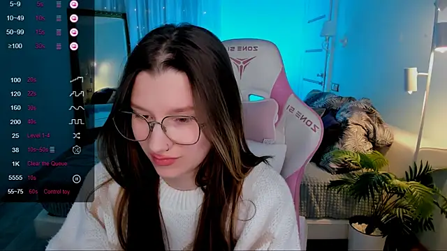 Онлайн чат XXX LinaBlossom_