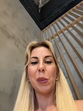 Chat XXX en directo de LisaMurr