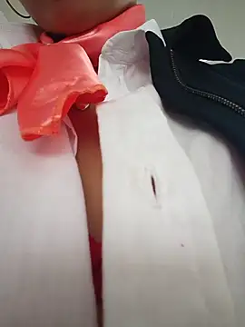 XXX chat uživo modela JULIETH__05