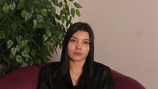 Chatroom XXX en direct de LeisaChinskey