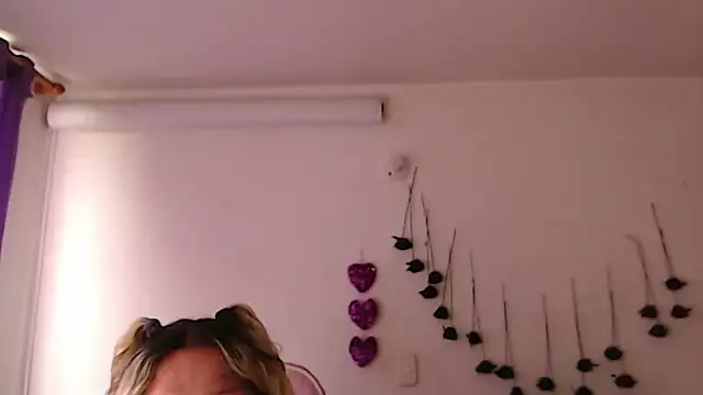 SLOPPYTITSS – Live XXX-chat