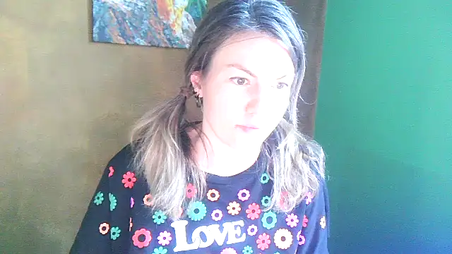 Margarett live XXX chat