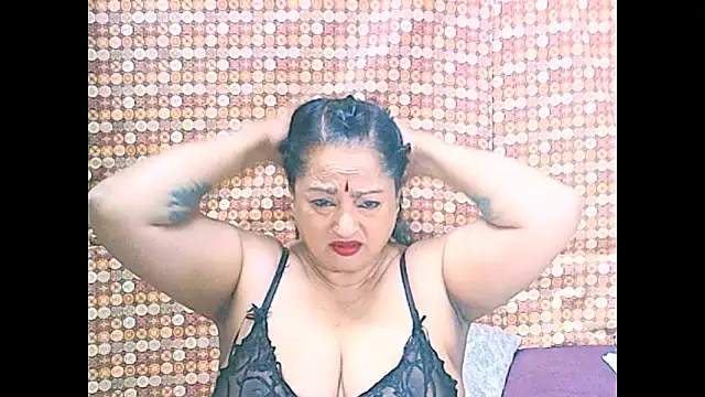 Chat +18 de matureindian ao vivo
