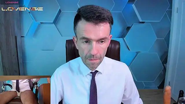 SteveTiger 现场XXX聊天