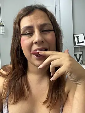 Analia_01's Webcam Show