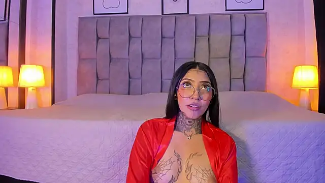 Ashley_Blum_ Adlı Modelin Canlı XXX Sohbeti