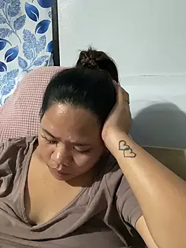 XXX chat uživo modela _UrSingleMamiBella_