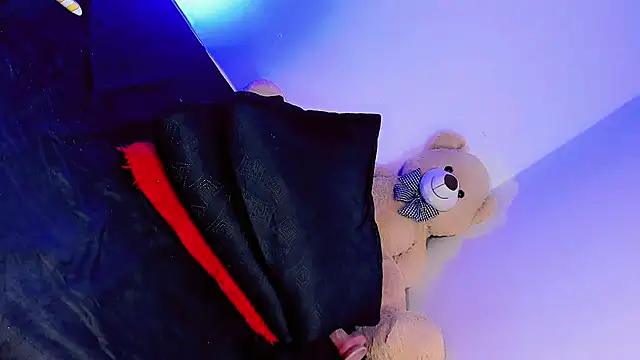 daniela_dolls Adlı Modelin Web Kamerası Şovu