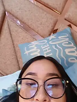 MiaMystic's Live XXX Chat