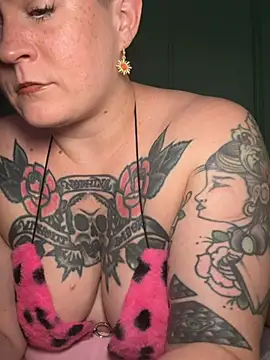 quinnmariexo Show in webcam