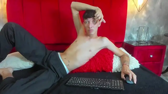 MichaelVasquex's Live XXX Chat