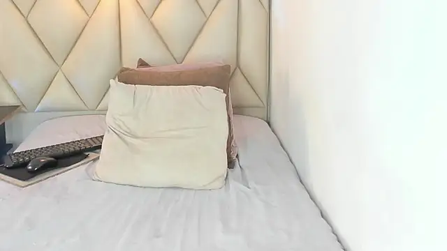 angelswets 现场XXX聊天
