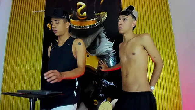 Guys_Latino_Hot Webcam show
